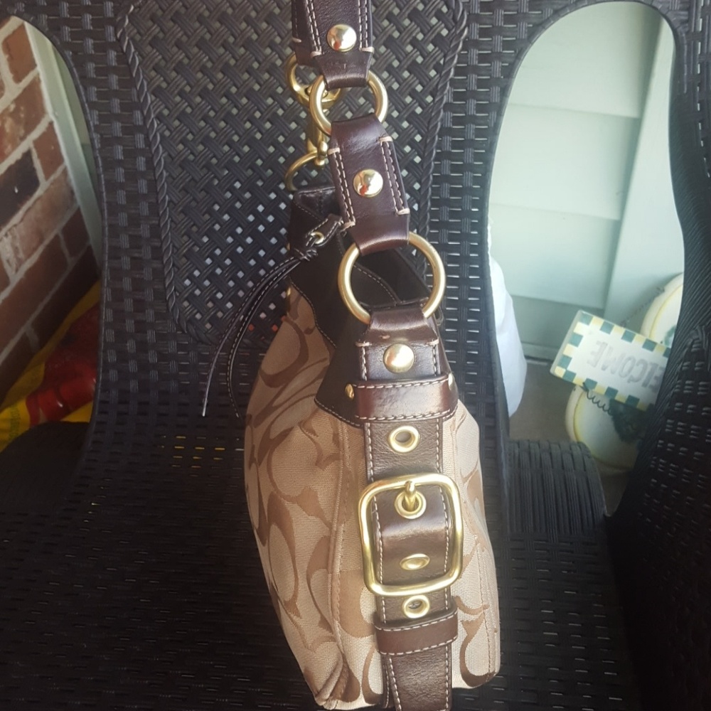 Purse - Picture 2 of 8